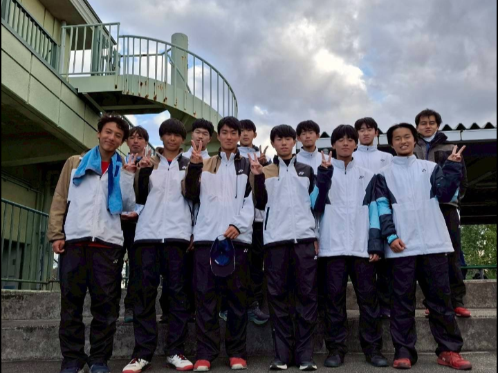 新人大会県大会団体戦集合写真